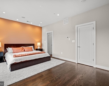 607 Slade Court - Photo Thumbnail 12