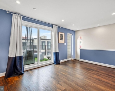 607 Slade Court - Photo Thumbnail 20