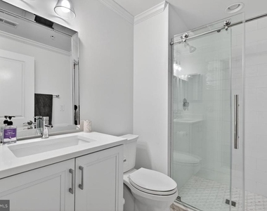 619 E Custis Avenue - Photo Thumbnail 22