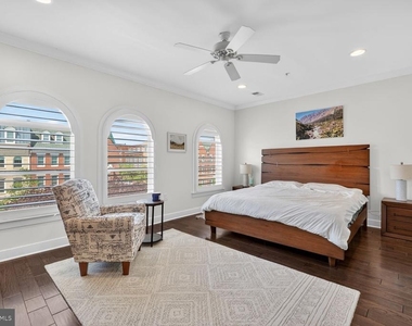 619 E Custis Avenue - Photo Thumbnail 14