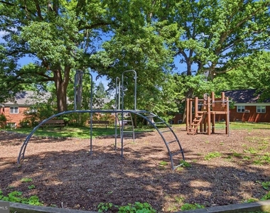 3712 Valley Drive - Photo Thumbnail 43