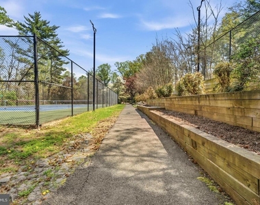 1615 Mount Eagle Place - Photo Thumbnail 34
