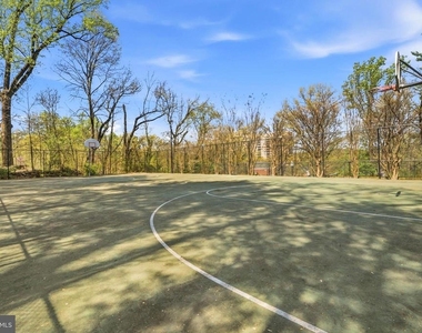 1615 Mount Eagle Place - Photo Thumbnail 33