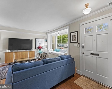 3812 Keller Avenue - Photo Thumbnail 7
