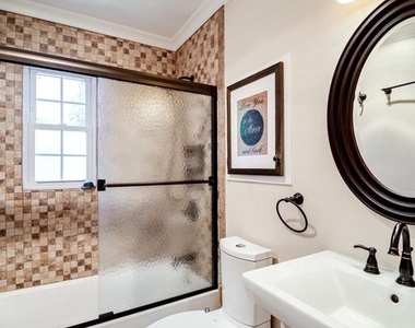 1317 Queen Street - Photo Thumbnail 15