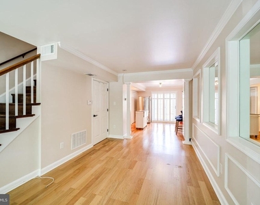1317 Queen Street - Photo Thumbnail 3