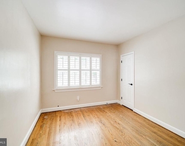 1317 Queen Street - Photo Thumbnail 17