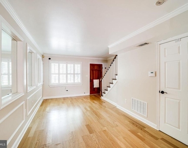 1317 Queen Street - Photo Thumbnail 4