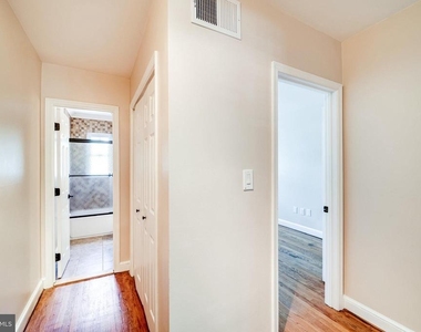 1317 Queen Street - Photo Thumbnail 14