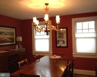 232 N Nelson Street N - Photo Thumbnail 2