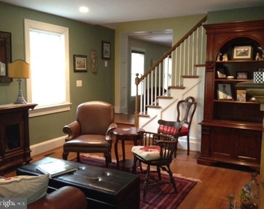 232 N Nelson Street N - Photo Thumbnail 1