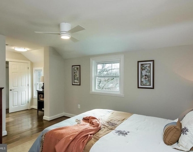 5313 2nd Street N - Photo Thumbnail 9