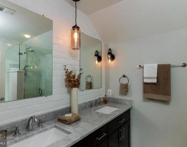 5313 2nd Street N - Photo Thumbnail 10