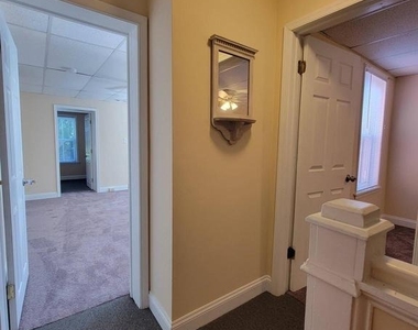 4034 Locust Street - Photo Thumbnail 7