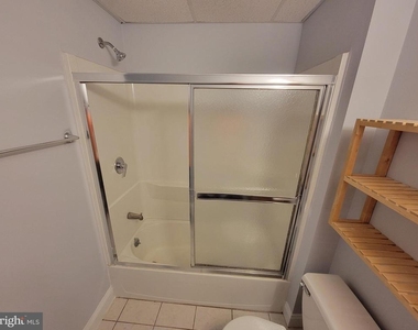 4034 Locust Street - Photo Thumbnail 13