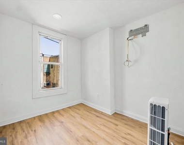2046 S Norwood Street - Photo Thumbnail 10