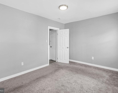 510 E Willard Street - Photo Thumbnail 14