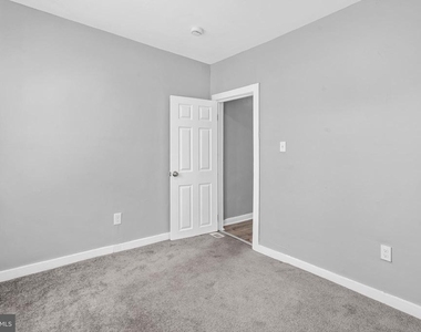 510 E Willard Street - Photo Thumbnail 20