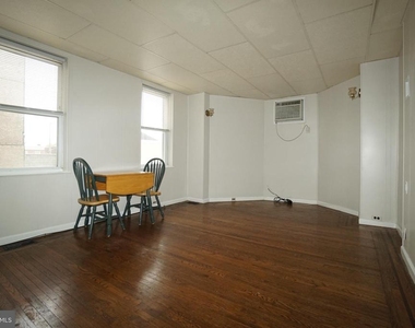 2550 E Somerset Street - Photo Thumbnail 1