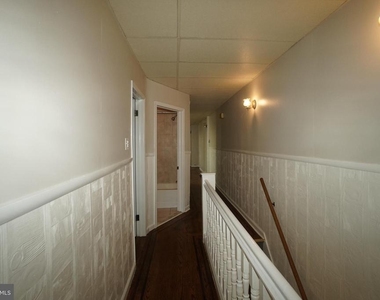 2550 E Somerset Street - Photo Thumbnail 4
