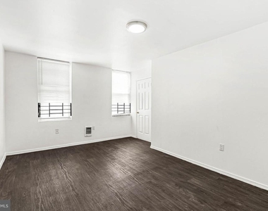 3316 Kensington Avenue - Photo Thumbnail 5