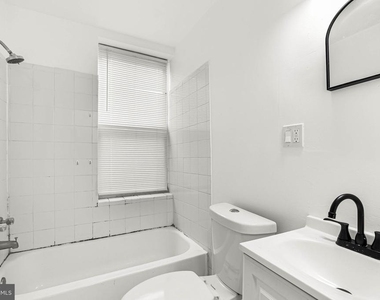 3316 Kensington Avenue - Photo Thumbnail 7