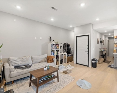 2110 W Master Street - Photo Thumbnail 7