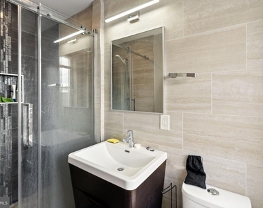 2110 W Master Street - Photo Thumbnail 12