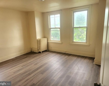 5023 Penn Street - Photo Thumbnail 5
