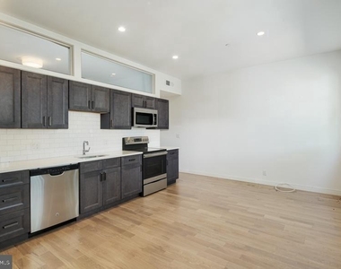 507 S 8th Street - Photo Thumbnail 3