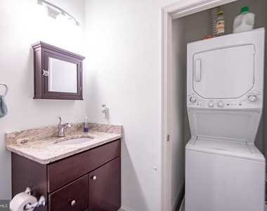 427 Monroe Street - Photo Thumbnail 8