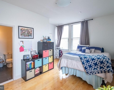 427 Monroe Street - Photo Thumbnail 4