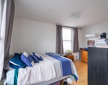 427 Monroe Street - Photo Thumbnail 5