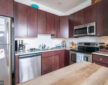 427 Monroe Street - Photo Thumbnail 1