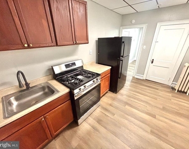 223 S 49th Street - Photo Thumbnail 2