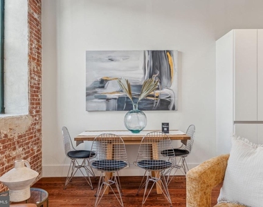 1801 N Howard Street - Photo Thumbnail 7