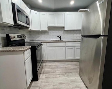 1724 Saint Pauls Street - Photo Thumbnail 5