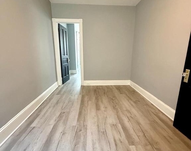 1724 Saint Pauls Street - Photo Thumbnail 17