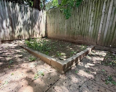 1724 Saint Pauls Street - Photo Thumbnail 22