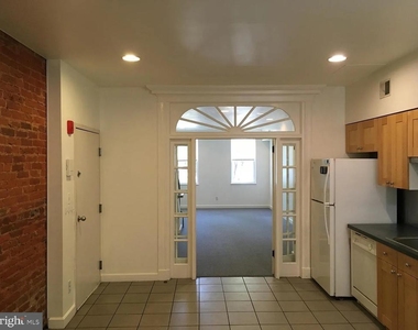 702 N 2nd Street - Photo Thumbnail 3