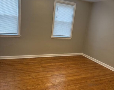 5149 Arbor Street - Photo Thumbnail 8