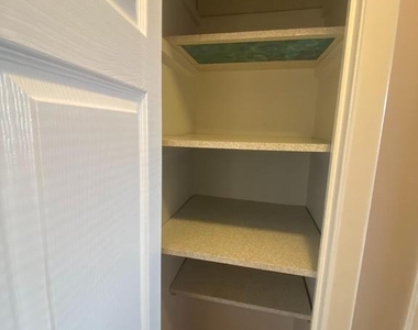 10860 Parlin Terrace - Photo Thumbnail 22