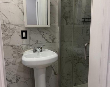 851 E Ontario Street - Photo Thumbnail 7