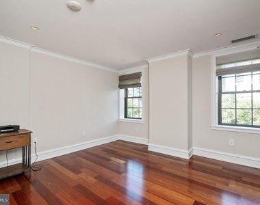219 S 18th Street - Photo Thumbnail 13