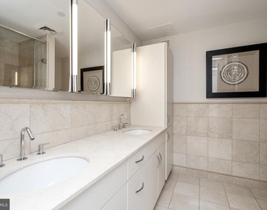 219 S 18th Street - Photo Thumbnail 16