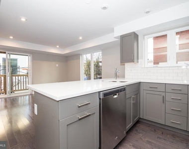 1223 N 30th Street - Photo Thumbnail 3
