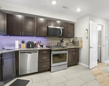 1431 Poplar Street - Photo Thumbnail 1