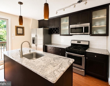 4323 Dexter Street - Photo Thumbnail 4