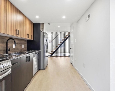 1819 E Albert Street - Photo Thumbnail 5
