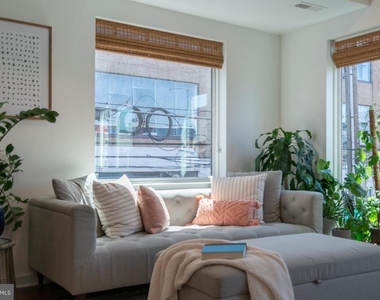 159 E Allen Street - Photo Thumbnail 7
